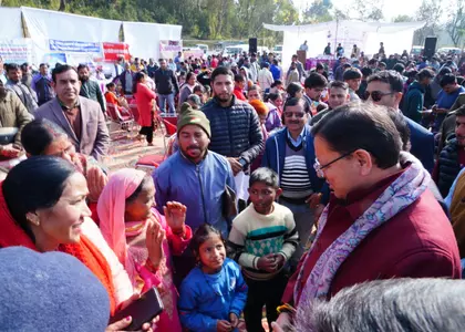 CM धामी का ऐतिहासिक जनसंपर्क अभियान, उत्तराखंड में सुशासन पर जोर CM धामी का ऐतिहासिक जनसंपर्क अभियान, उत्तराखंड में सुशासन पर जोर