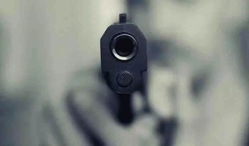 Hyderabad के कीसारा में ज्वेलरी शॉप में डकैती की कोशिश नाकाम Hyderabad के कीसारा में ज्वेलरी शॉप में डकैती की कोशिश नाकाम