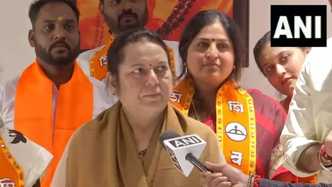 BMC चुनाव में शिवसेना को सीट अलॉटमेंट पर बड़ा झटका BMC चुनाव में शिवसेना को सीट अलॉटमेंट पर बड़ा झटका