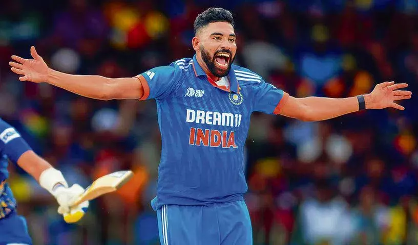 न्यूजीलैंड सीरीज के लिए भारत की वनडे टीम में पंत की भूमिका और सिराज की वापसी पर फोकस न्यूजीलैंड सीरीज के लिए भारत की वनडे टीम में पंत की भूमिका और सिराज की वापसी पर फोकस
