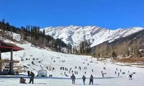 Himachal Pradesh: पर्यटन स्थलों में शून्य से नीचे पहुंचा तापमान, इन जिलों में शीतलहर का Alert Himachal Pradesh: पर्यटन स्थलों में शून्य से नीचे पहुंचा तापमान, इन जिलों में शीतलहर का Alert