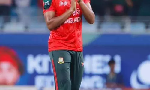 BCCI का कोलकाता नाइट राइडर्स को मुस्तफिजुर रहमान को IPL टीम से बाहर करने का निर्देश