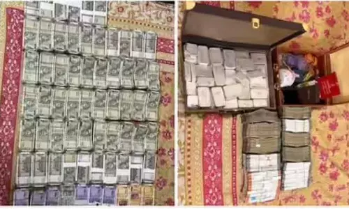 सेंट्रल GST डिप्टी कमिश्नर प्रभा भंडारी 1.5 करोड़ की रिश्वत मामले में गिरफ्तार सेंट्रल GST डिप्टी कमिश्नर प्रभा भंडारी 1.5 करोड़ की रिश्वत मामले में गिरफ्तार
