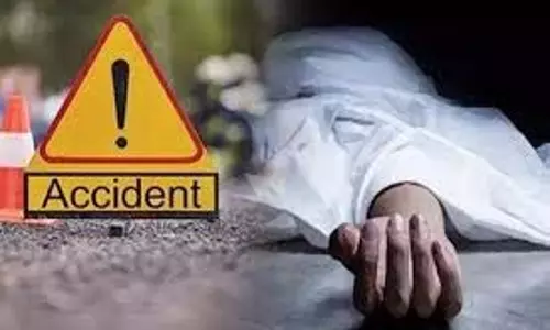 Kerala:कार की टक्कर से मोटरसाइकिल सवार बुजुर्ग की मौत Kerala:कार की टक्कर से मोटरसाइकिल सवार बुजुर्ग की मौत
