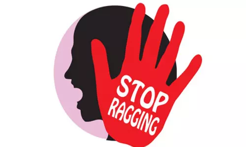 UGC ने छात्रा की मौत मामले की जांच के लिए बनाई फैक्ट फाइंडिंग कमेटी UGC ने छात्रा की मौत मामले की जांच के लिए बनाई फैक्ट फाइंडिंग कमेटी