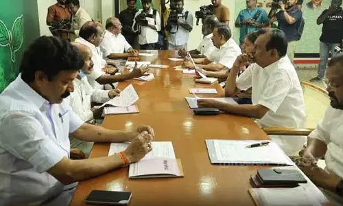 AIADMK चुनाव घोषणापत्र तैयारी समिति की बैठक