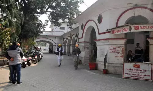 Amritsar के डाक कर्मचारियों के पंजाबी न पढ़ पाने पर विवाद Amritsar के डाक कर्मचारियों के पंजाबी न पढ़ पाने पर विवाद