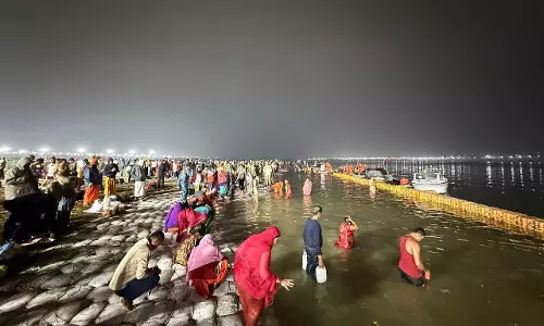 Prayagraj में माघ मेला 2026 का आगाज़, पौष पूर्णिमा पर पवित्र स्नान की तैयारी