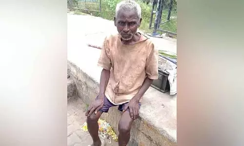 Chamarajanagar : रील्स ने एक 60 साल के आदमी को उसके परिवार से फिर से मिलाने में मदद की Chamarajanagar : रील्स ने एक 60 साल के आदमी को उसके परिवार से फिर से मिलाने में मदद की