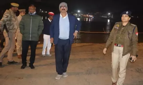 Farrukhabad: जिलाधिकारी-पुलिस अधीक्षक ने मेला स्थल का निरीक्षण किया Farrukhabad: जिलाधिकारी-पुलिस अधीक्षक ने मेला स्थल का निरीक्षण किया