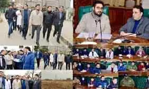 डीसी सार्जेंट और डायरेक्टर SKIMS ने इंस्टिट्यूट के इंफ्रा अपग्रेडेशन की ज़रूरतों का रिव्यू किया डीसी सार्जेंट और डायरेक्टर SKIMS ने इंस्टिट्यूट के इंफ्रा अपग्रेडेशन की ज़रूरतों का रिव्यू किया