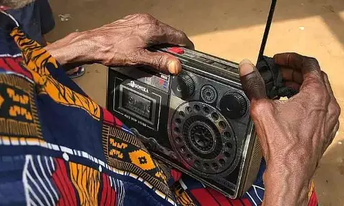 जम्मू-कश्मीर के राजौरी में नियंत्रण रेखा पर पहला सामुदायिक रेडियो स्टेशन खुला