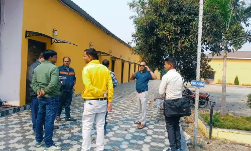 रायपुरा में बड़े बकायादार का पुष्प वाटिका मैरिज गार्डन सील