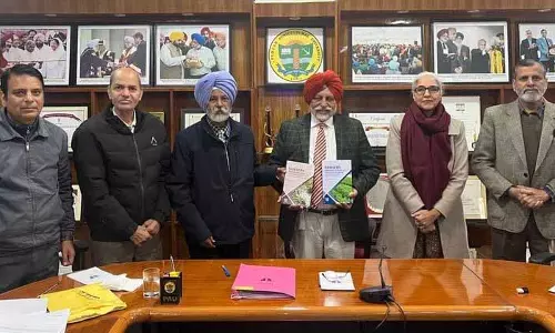 PAU के वीसी ने बागवानी पर बुक सीरीज लॉन्च की PAU के वीसी ने बागवानी पर बुक सीरीज लॉन्च की