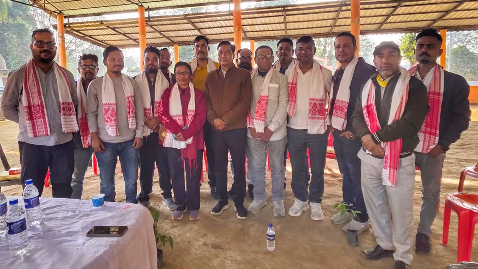 विधानसभा चुनाव से पहले, Guwahati के मेयर मृगेन सरानिया ने असम के बोको में पहुंच बढ़ाई