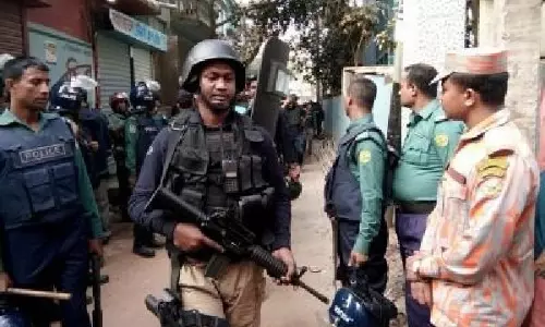 Bangladesh में हिंदू व्यक्ति की दर्दनाक मौत, पहले हमला कर आग लगाई गई थी Bangladesh में हिंदू व्यक्ति की दर्दनाक मौत, पहले हमला कर आग लगाई गई थी