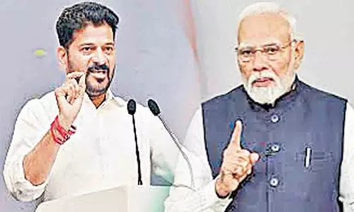 Prime Minister नरेंद्र मोदी पर रेवंत रेड्डी की चुप्पी Prime Minister नरेंद्र मोदी पर रेवंत रेड्डी की चुप्पी