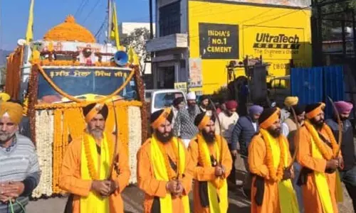 Guruparva के मौके पर सुंदरबनी में नगर कीर्तन निकाला गया
