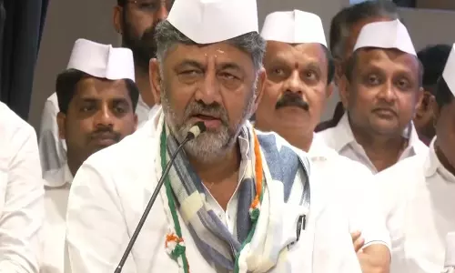 डीके शिवकुमार ने बल्लारी में बैनर विवाद झड़प पर BJP के आरोपों का किया खंडन