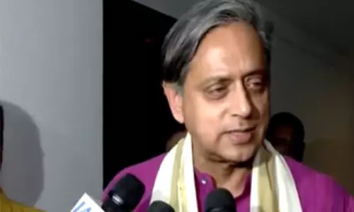 मुस्तफिजुर रहमान को IPL 2026 से बाहर किए जाने पर शशि थरूर और प्रियांक खर्गे ने BCCI व भाजपा की आलोचना की