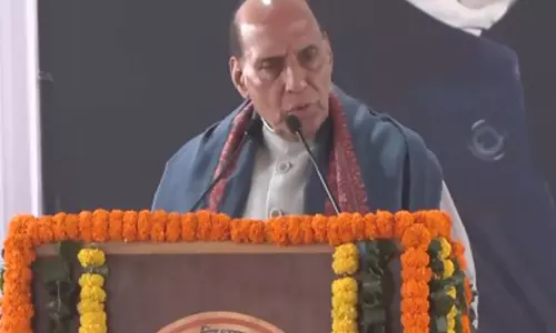 राजनाथ सिंह ने किया दिल्ली विधानसभा में चित्रों का अनावरण