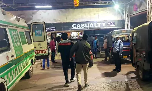 Bhubaneswar में ग्रुप झड़प हुई, 2 युवक गंभीर रूप से घायल Bhubaneswar में ग्रुप झड़प हुई, 2 युवक गंभीर रूप से घायल