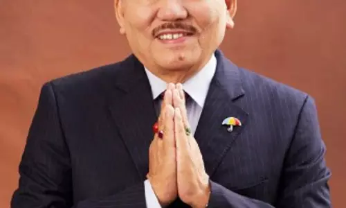 Sikkim : चामलिंग ने नवनिर्माण के आह्वान के साथ नए साल की शुभकामनाएं दीं Sikkim : चामलिंग ने नवनिर्माण के आह्वान के साथ नए साल की शुभकामनाएं दीं