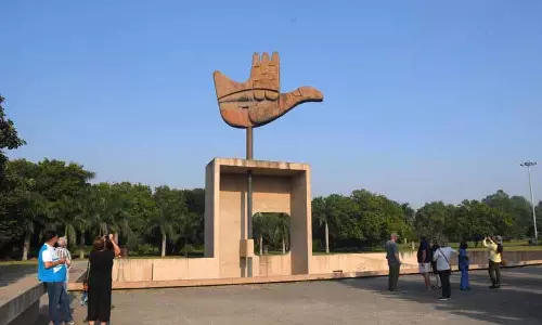 Chandigarh के मुख्य सचिव ने आंगनवाड़ियों का निरीक्षण किया