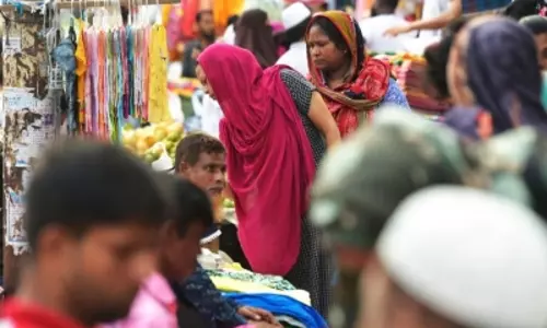 चीनी कर्ज के जाल में उलझा बांग्लादेश, लोन भुगतान बना दूसरा सबसे बड़ा बजट खर्च चीनी कर्ज के जाल में उलझा बांग्लादेश, लोन भुगतान बना दूसरा सबसे बड़ा बजट खर्च