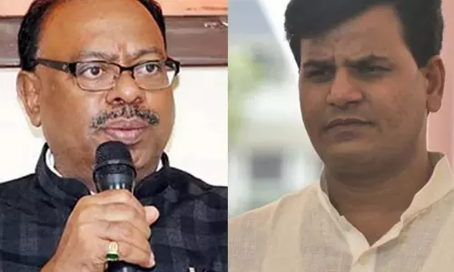 Ravi Rana का कदम सफल, फार्महाउस मीटिंग के बाद गार्डियन मिनिस्टर ने नाम वापस लिया Ravi Rana का कदम सफल, फार्महाउस मीटिंग के बाद गार्डियन मिनिस्टर ने नाम वापस लिया