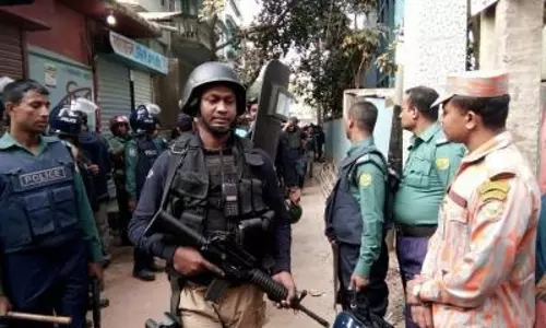 कट्टरपंथियों की भेंट चढ़ा एक और हिंदू, बदमाशों ने पेट्रोल छिड़कर लगाई आग