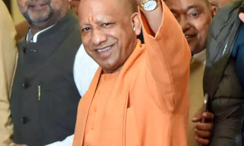 यूपी: एसपीजी और एनएसजी कमांडो की तर्ज पर तैयार किए गए साइबर कमांडो यूपी: एसपीजी और एनएसजी कमांडो की तर्ज पर तैयार किए गए साइबर कमांडो