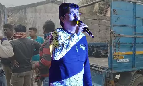 रात में परफ़ॉर्मेंस के बाद घर लौटते समय एक Musician की दर्दनाक दुर्घटना में मौत हो गई रात में परफ़ॉर्मेंस के बाद घर लौटते समय एक Musician की दर्दनाक दुर्घटना में मौत हो गई