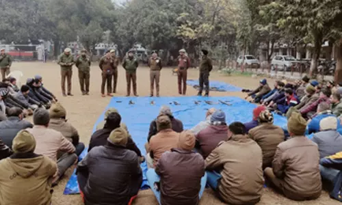 जम्मू-कश्मीर: सीमावर्ती गांवों के 85 वीडीजी सदस्यों ने डीपीएल जम्मू में दी जा रही ट्रेनिंग जम्मू-कश्मीर: सीमावर्ती गांवों के 85 वीडीजी सदस्यों ने डीपीएल जम्मू में दी जा रही ट्रेनिंग