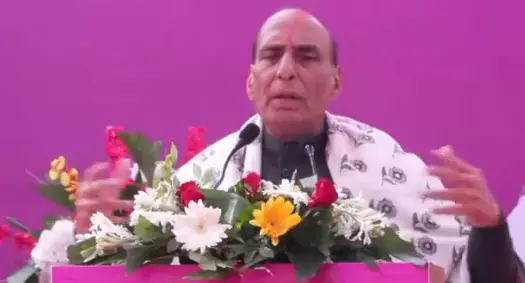 व्हाइट कॉलर टेररिज़्म से देश में मंडरा रहा खतरा, रक्षामंत्री राजनाथ सिंह का बड़ा बयान व्हाइट कॉलर टेररिज़्म से देश में मंडरा रहा खतरा, रक्षामंत्री राजनाथ सिंह का बड़ा बयान