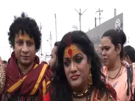 प्रयागराज: माघ मेले के पहले दिन त्रिवेणी संगम पर लगा श्रद्धालुओं का तांता, साधु-संतों ने भी किया पवित्र स्नान प्रयागराज: माघ मेले के पहले दिन त्रिवेणी संगम पर लगा श्रद्धालुओं का तांता, साधु-संतों ने भी किया पवित्र स्नान
