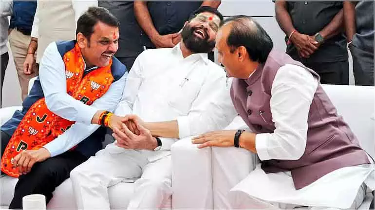 नगर निकाय चुनाव 2026: BJP की महायुति अब तक 68 सीटों पर बिना किसी विरोध के जीत के साथ आगे नगर निकाय चुनाव 2026: BJP की महायुति अब तक 68 सीटों पर बिना किसी विरोध के जीत के साथ आगे
