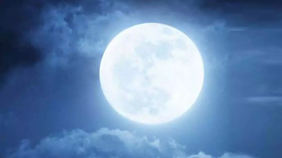 Paush Purnima 2026: जन्म कुंडली में है चंद्र दोष, तो दूर करने के लिए पौष पूर्णिमा पर करें ये उपाय Paush Purnima 2026: जन्म कुंडली में है चंद्र दोष, तो दूर करने के लिए पौष पूर्णिमा पर करें ये उपाय