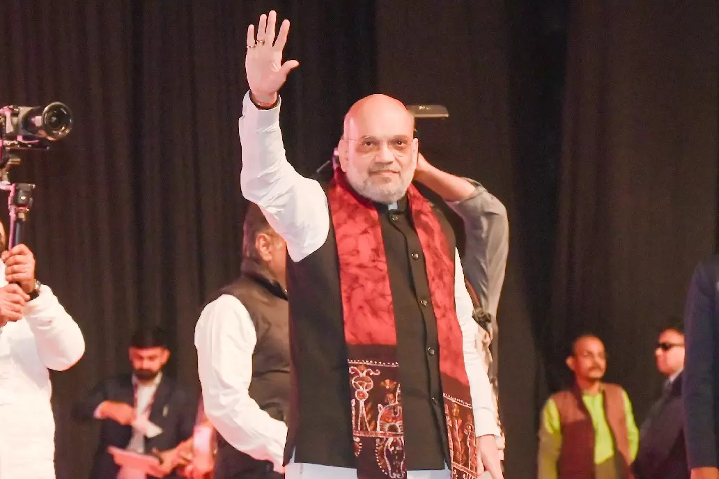 HM शाह की रैली से पहले TN में अलर्ट, ड्रोन उड़ाने पर पाबंदी HM शाह की रैली से पहले TN में अलर्ट, ड्रोन उड़ाने पर पाबंदी