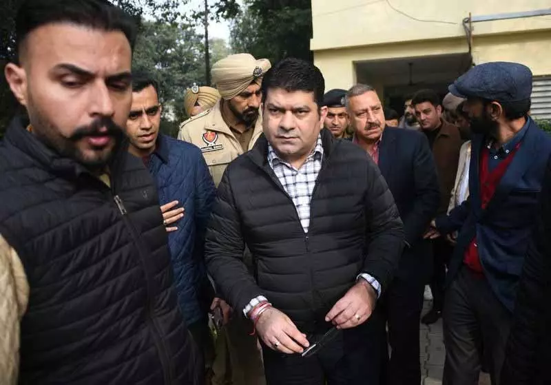 Ludhiana के पुलिस कमिश्नर ने वार्ड डिफेंस कमेटी के सदस्यों से मुलाकात की Ludhiana के पुलिस कमिश्नर ने वार्ड डिफेंस कमेटी के सदस्यों से मुलाकात की