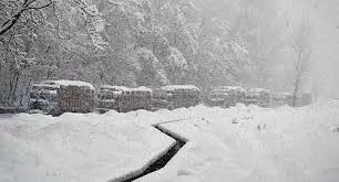Srinagar: लेह में भीषण सर्दी, तापमान माइनस 10.6 पर पहुंचा Srinagar: लेह में भीषण सर्दी, तापमान माइनस 10.6 पर पहुंचा