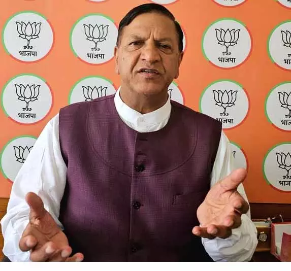 हिमाचल BJP अध्यक्ष राजीव बिंदल ने नए BPL नियमों को लेकर कांग्रेस सरकार की आलोचना की हिमाचल BJP अध्यक्ष राजीव बिंदल ने नए BPL नियमों को लेकर कांग्रेस सरकार की आलोचना की