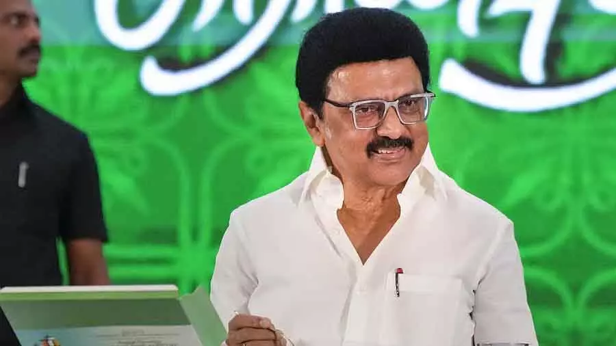 तमिलनाडु के CM ने सरकारी कर्मचारियों के लिए नई सुनिश्चित पेंशन योजना की घोषणा की तमिलनाडु के CM ने सरकारी कर्मचारियों के लिए नई सुनिश्चित पेंशन योजना की घोषणा की