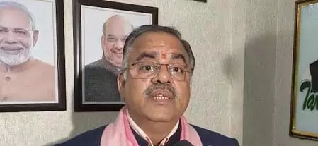 जॉर्ज सोरोस के हाथ की कठपुतली बनकर काम कर रहे राहुल गांधी: भाजपा महासचिव तरुण चुघ जॉर्ज सोरोस के हाथ की कठपुतली बनकर काम कर रहे राहुल गांधी: भाजपा महासचिव तरुण चुघ