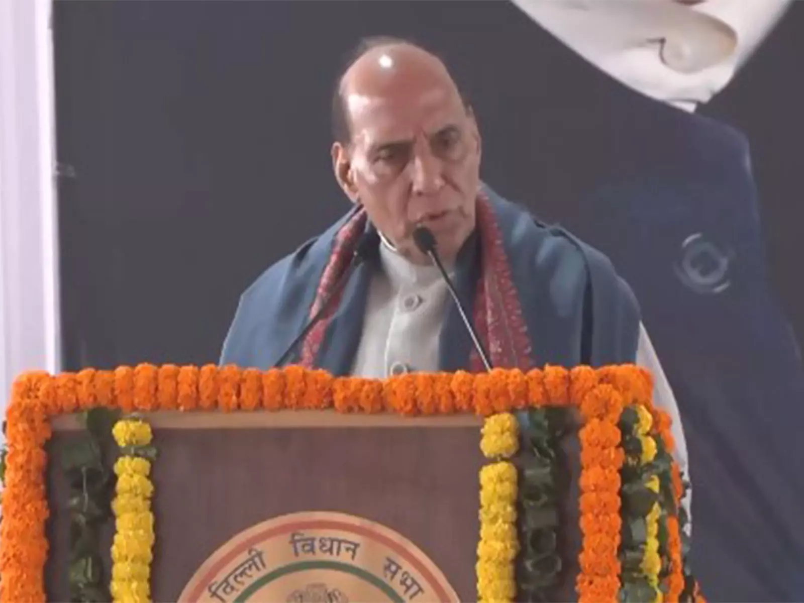 राजनाथ सिंह ने किया दिल्ली विधानसभा में चित्रों का अनावरण राजनाथ सिंह ने किया दिल्ली विधानसभा में चित्रों का अनावरण