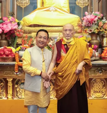 Chief Minister गोले ने गया का दौरा किया, महाबोधि मंदिर में पूजा-अर्चना की Chief Minister गोले ने गया का दौरा किया, महाबोधि मंदिर में पूजा-अर्चना की