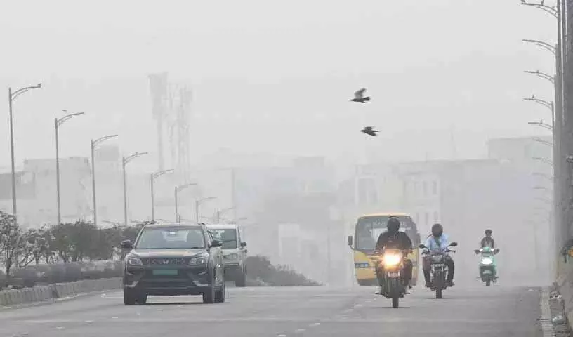 Cyberabad police ने सर्दियों में यात्रा के लिए सलाह जारी की Cyberabad police ने सर्दियों में यात्रा के लिए सलाह जारी की