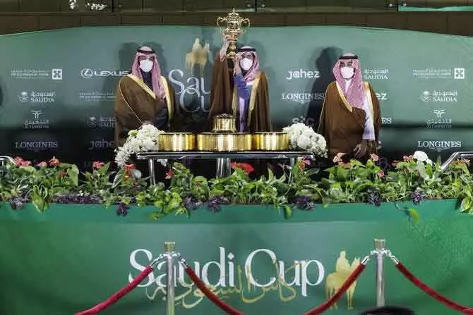 Saudi Cup 2026: फॉरएवर यंग फिर से खिताब की रेस में सबसे आगे Saudi Cup 2026: फॉरएवर यंग फिर से खिताब की रेस में सबसे आगे