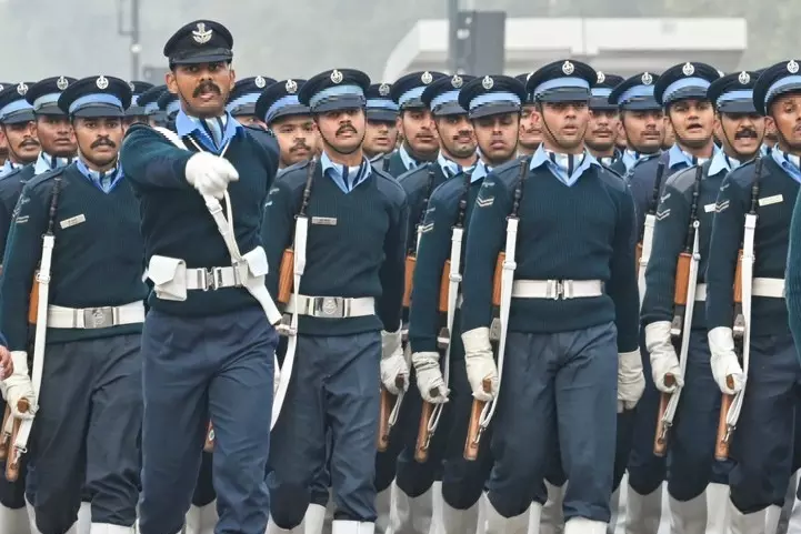 Defence Ministry: गणतंत्र दिवस परेड के टिकटों की बिक्री 5 जनवरी से शुरू होगी Defence Ministry: गणतंत्र दिवस परेड के टिकटों की बिक्री 5 जनवरी से शुरू होगी