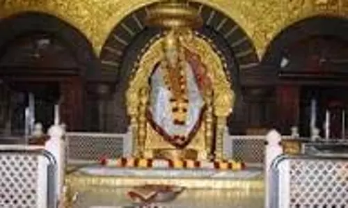 Shirdi: नए साल की छुट्टियों में मिला 23 करोड़ से ज्यादा का दान Shirdi: नए साल की छुट्टियों में मिला 23 करोड़ से ज्यादा का दान